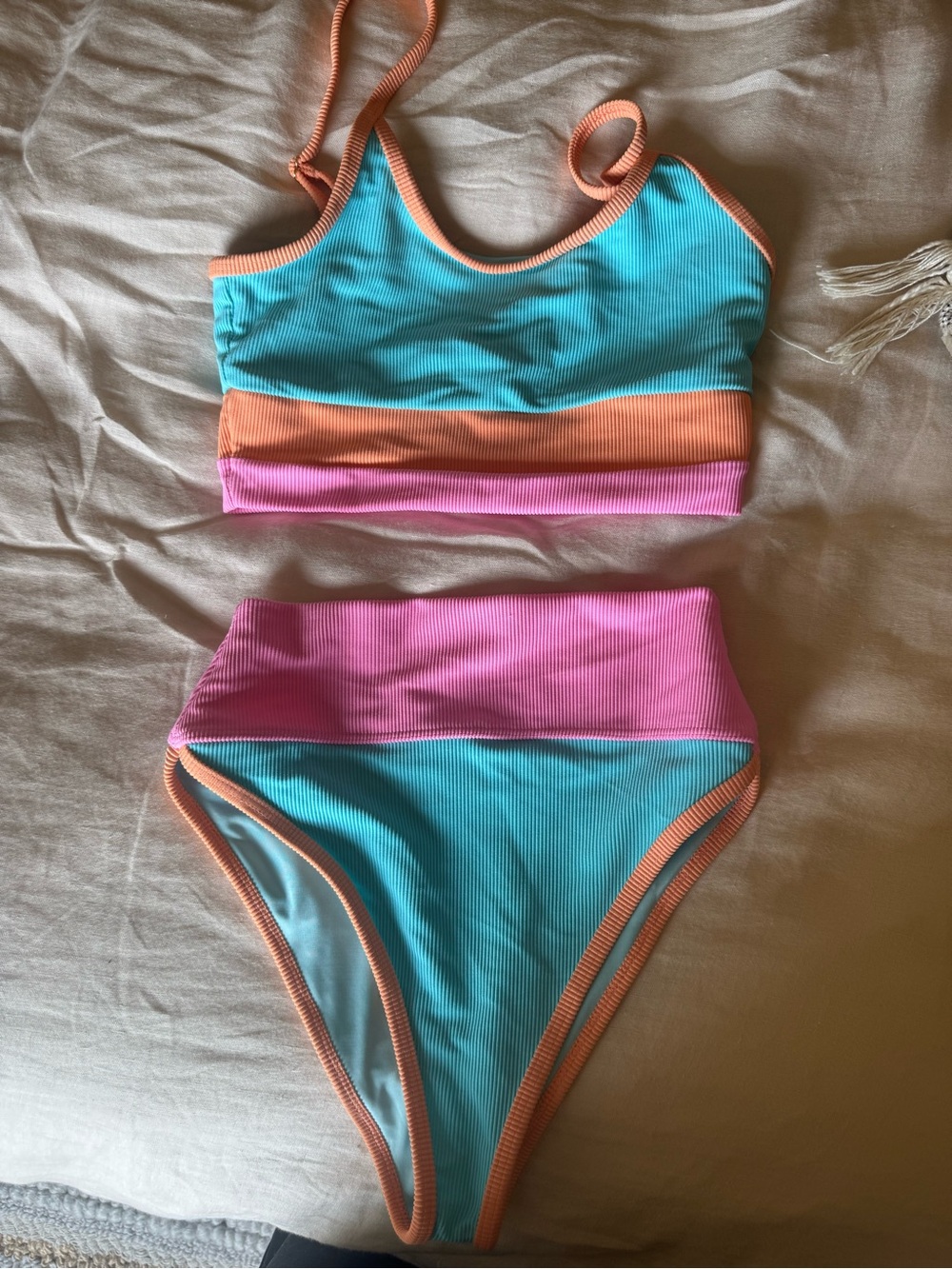 Beach Riot Emmy Color block and Eva rib color block top